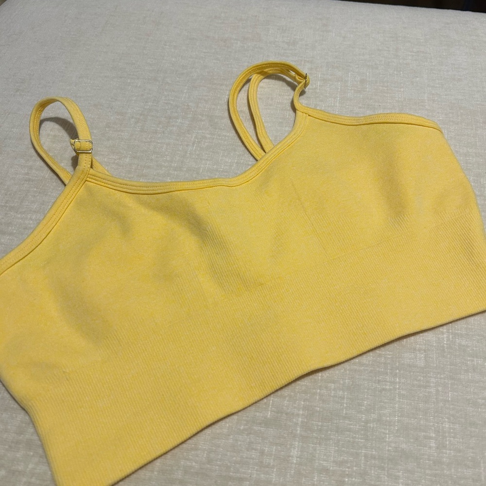 Fun biker shorts and sport bra set new without tags 🏷️ - Picture 6 of 7